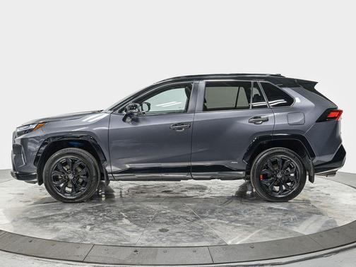 2024 Toyota RAV4 Hybrid SE