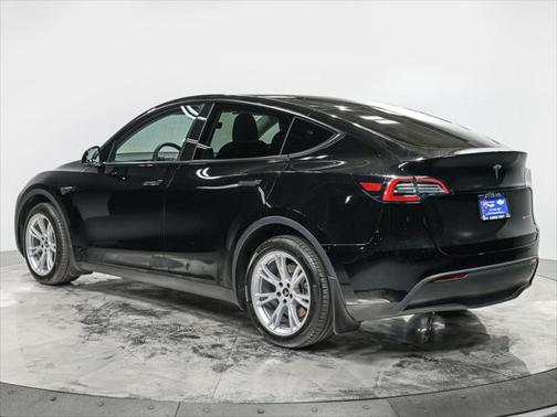 2024 Tesla Model Y Long Range Dual Motor All-Wheel Drive