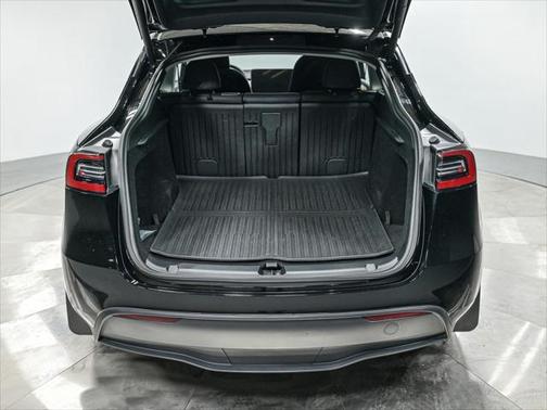 2024 Tesla Model Y Long Range Dual Motor All-Wheel Drive