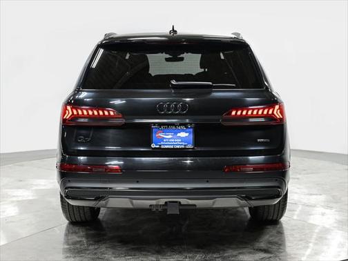 2023 Audi Q7 45 Premium Plus