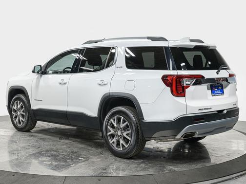 2023 GMC Acadia AWD SLE