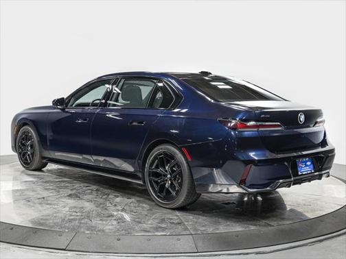 2024 BMW 740 i xDrive