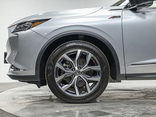 Lunar Silver Metallic 2022 Acura MDX Technology Package