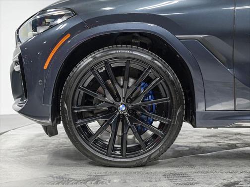 2022 BMW X6 xDrive40i