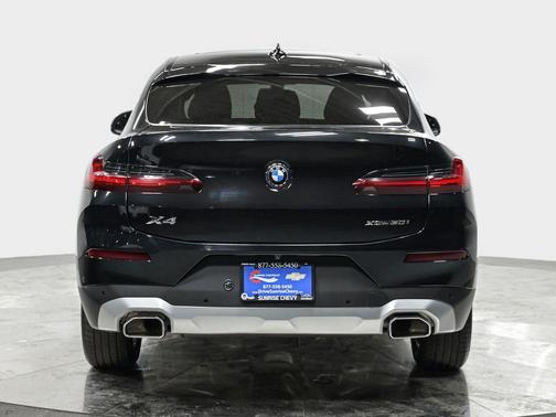 2023 BMW X4 xDrive30i