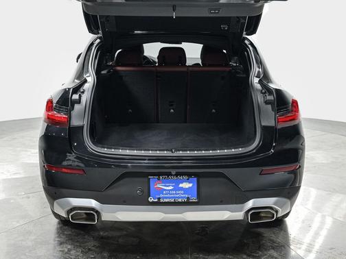 2023 BMW X4 xDrive30i