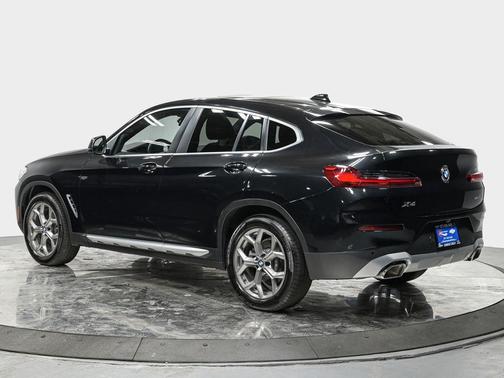 2023 BMW X4 xDrive30i
