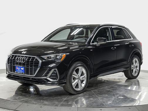 2021 Audi Q3 45 S line Premium