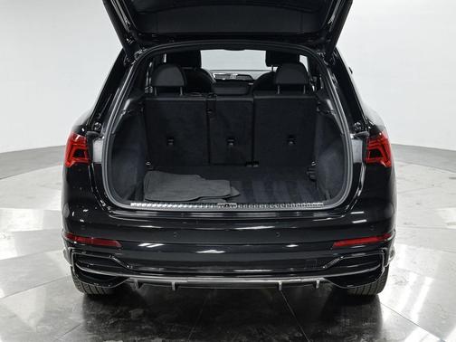 2021 Audi Q3 45 S line Premium