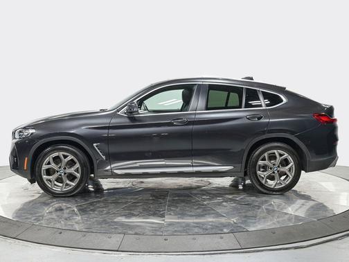 2025 BMW X4 xDrive30i