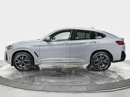 2025 BMW X4 xDrive30i