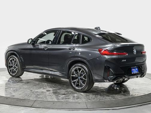 2022 BMW X4 xDrive30i
