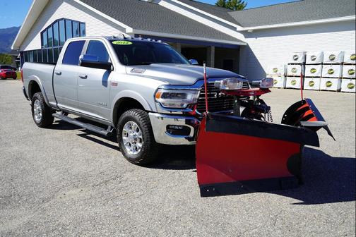 Billet Silver Metallic Clearcoat 2022 RAM 2500 Laramie Crew Cab 4x4 6'4' Box