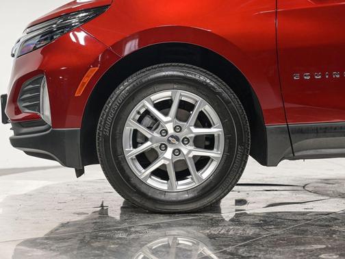 Radiant Red Tintcoat 2023 Chevrolet Equinox 1LT