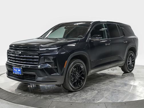 2024 Chevrolet Traverse LS