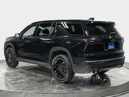 2024 Chevrolet Traverse LS