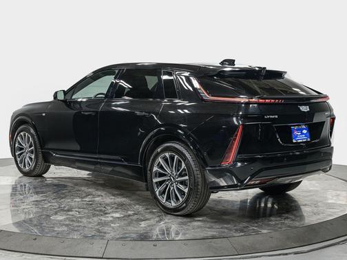 2025 Cadillac LYRIQ Sport