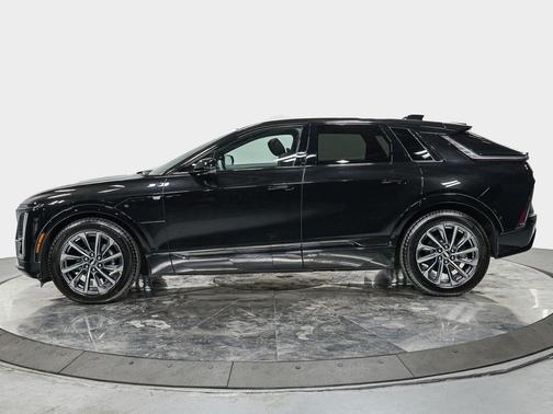 2025 Cadillac LYRIQ Sport