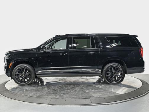 2025 Chevrolet Suburban 4WD High Country