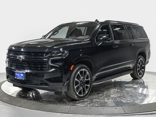 2023 Chevrolet Suburban RST
