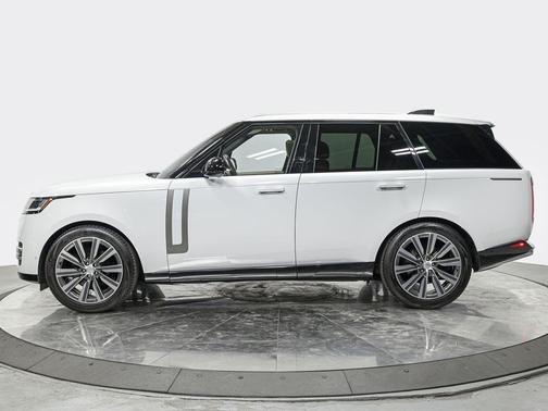 White 2023 Land Rover Range Rover P400 SE
