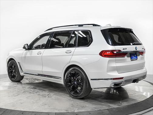 2022 BMW X7 xDrive40i