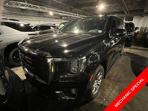 2023 GMC Yukon XL SLE