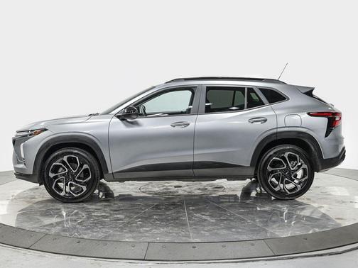 Sterling Gray Metallic 2024 Chevrolet Trax FWD 2RS