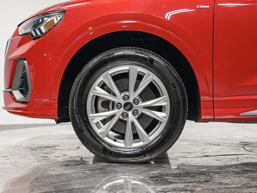 2024 Audi Q3 Premium 45 TFSI S line quattro Tiptronic