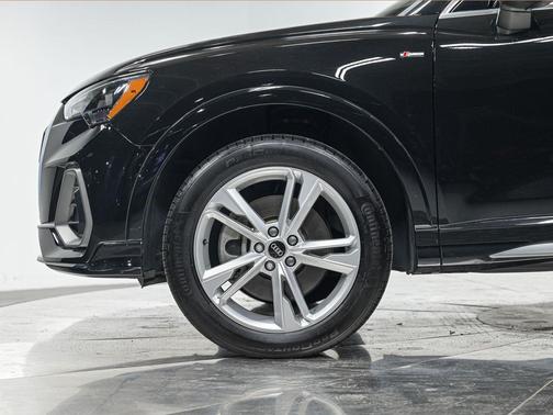 2021 Audi Q3 45 S line Premium