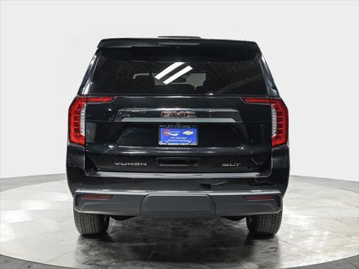 2022 GMC Yukon XL SLT