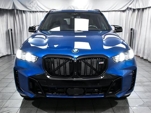 Alpine White 2024 BMW X5 M60i