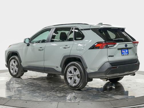 2023 Toyota RAV4 Hybrid XLE