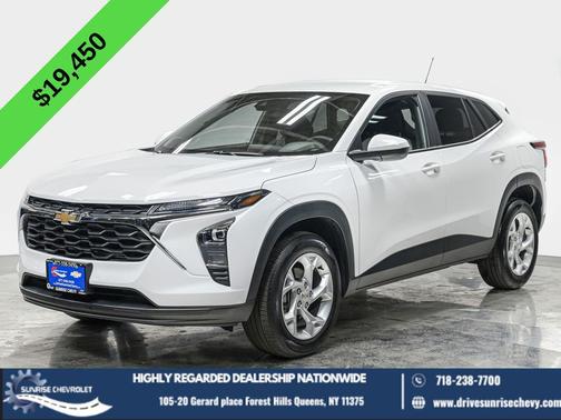 Summit White 2024 Chevrolet Trax LS