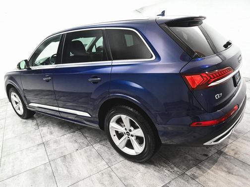 Blue 2024 Audi Q7 45 Premium Plus