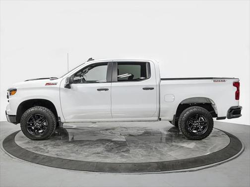 2022 Chevrolet Silverado 1500 Custom Trail Boss