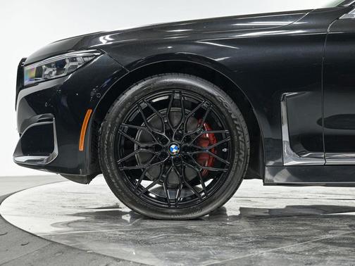 2021 BMW 740 xDrive