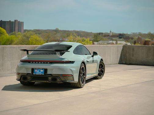 Shade Green Metallic 2025 Porsche 911 Carrera