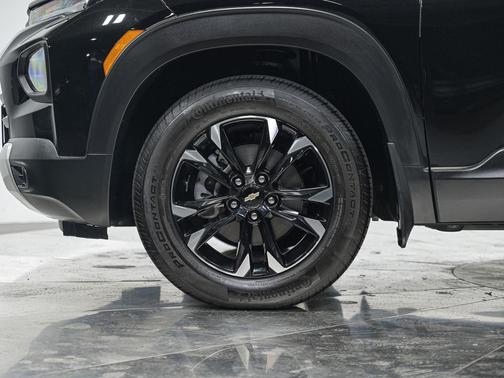 Mosaic Black Metallic 2023 Chevrolet Trailblazer LT