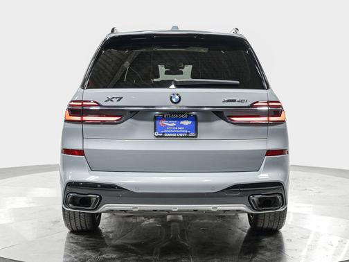 2023 BMW X7 xDrive40i