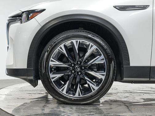 2024 Mazda CX-90 PHEV Premium