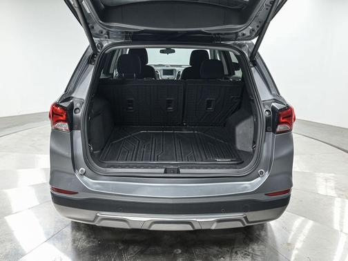 Sterling Gray Metallic 2023 Chevrolet Equinox 1LT