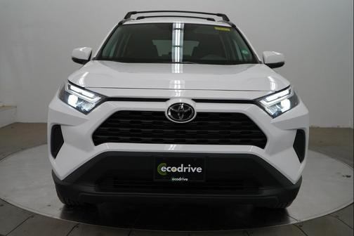 Ice Cap 2025 Toyota RAV4 Hybrid XLE