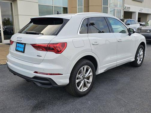 2025 Audi Q3 Premium 45 TFSI S line quattro Tiptronic
