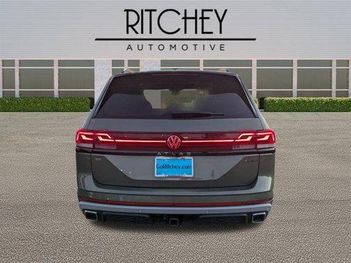 2025 Volkswagen Atlas 2.0T Peak Edition