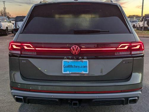2025 Volkswagen Atlas 2.0T Peak Edition