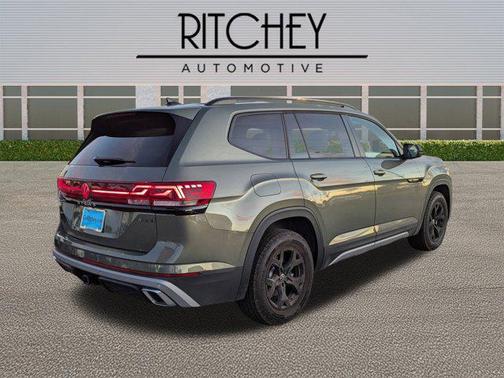 2025 Volkswagen Atlas 2.0T Peak Edition