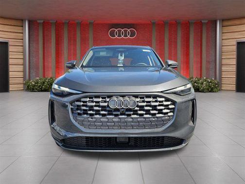 2025 Audi Q5 Premium