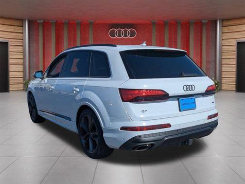 2026 Audi Q7 55 Premium Plus