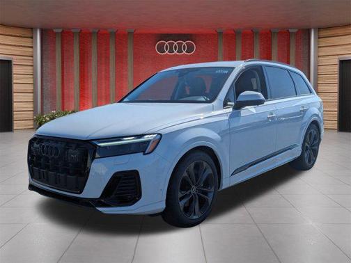 2026 Audi Q7 55 Premium Plus
